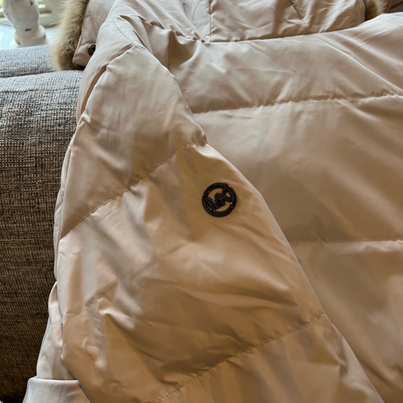 Beautiful, warm Michael Kors women’s winterr jackett size L - Picture 11 of 14